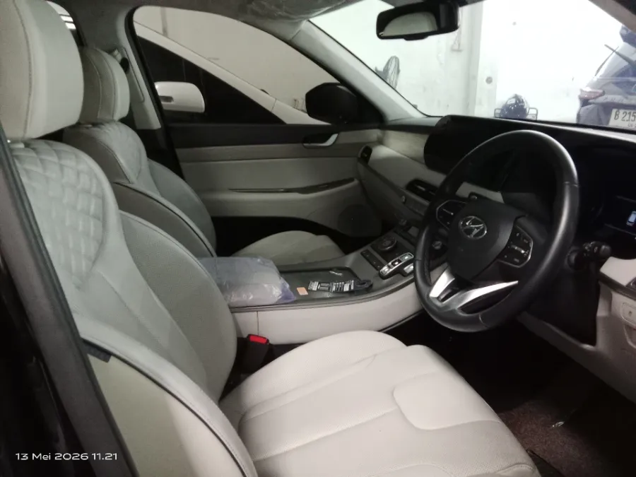 Foto Mobil Bekas Kabin Depan Hyundai Palisade 2.2 tahun 2021