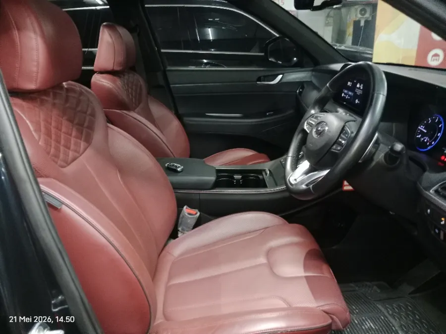 Foto Mobil Bekas Kabin Depan Hyundai Palisade 2.2 tahun 2021