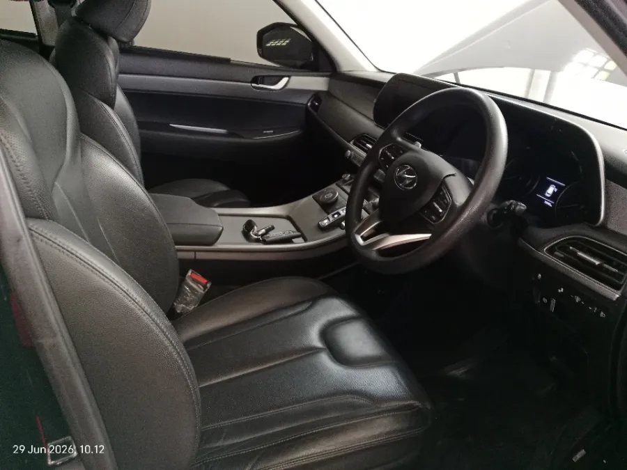 Foto Mobil Bekas Kabin Depan Hyundai Palisade 2.2 tahun 2021