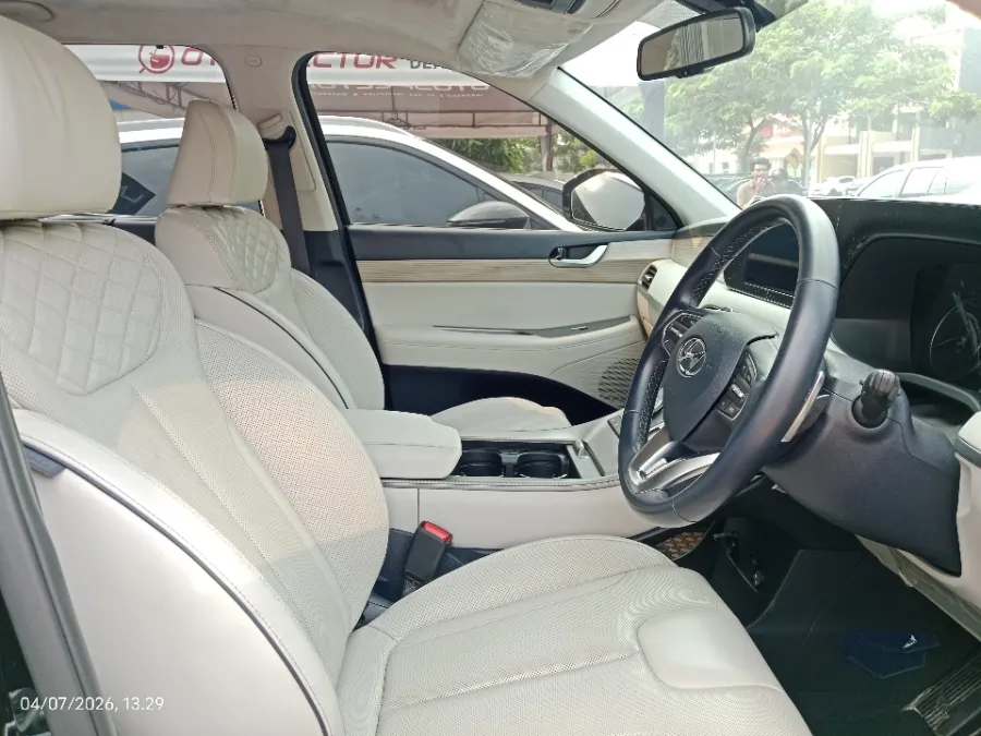 Foto Mobil Bekas Kabin Depan Hyundai Palisade 2.2 tahun 2021