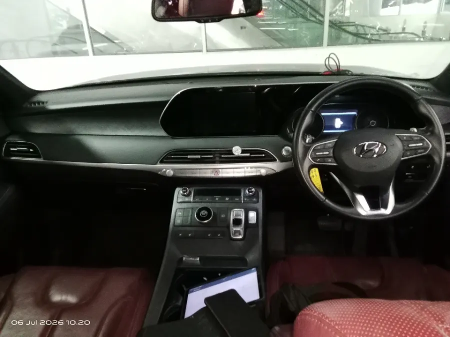 Foto Mobil Bekas Dashboard Hyundai Palisade 2.2 tahun 2022