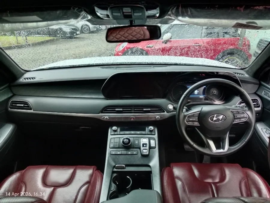 Foto Mobil Bekas Dashboard Hyundai Palisade 2.2 tahun 2022