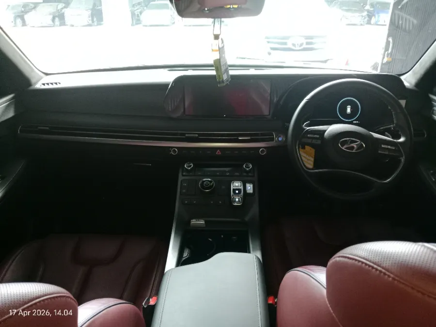 Foto Mobil Bekas Dashboard Hyundai Palisade 2.2 tahun 2022