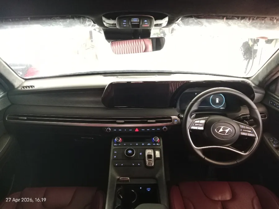 Foto Mobil Bekas Dashboard Hyundai Palisade 2.2 tahun 2022