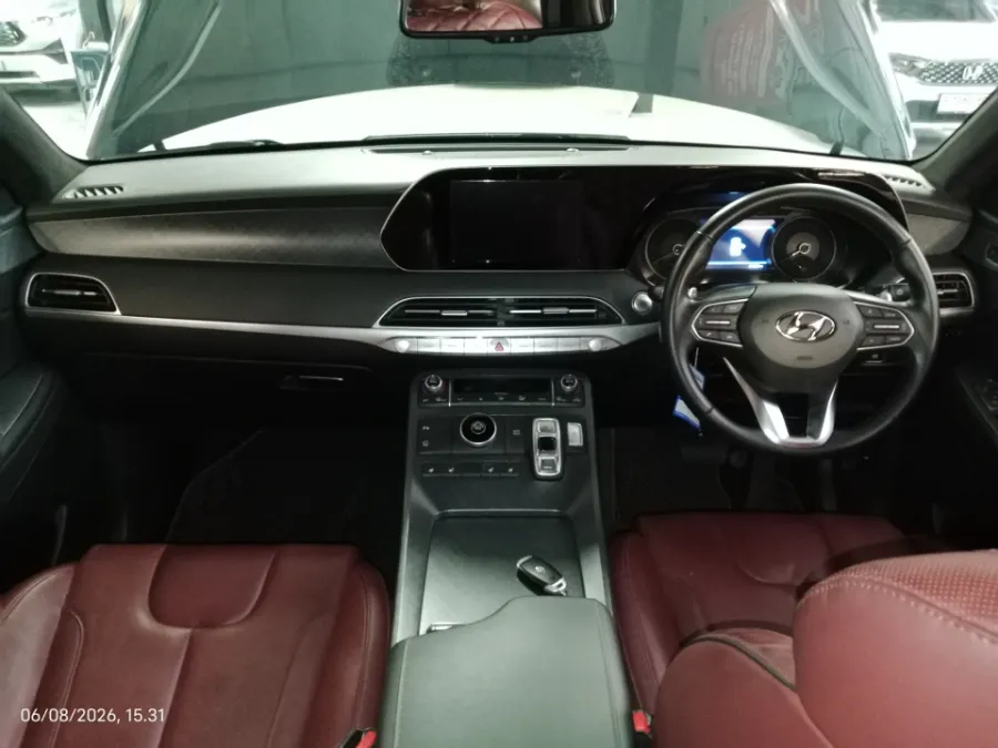 Foto Mobil Bekas Dashboard Hyundai Palisade 2.2 tahun 2022