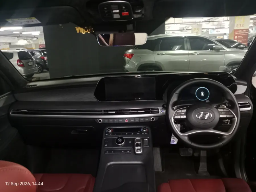Foto Mobil Bekas Dashboard Hyundai Palisade 2.2 tahun 2022