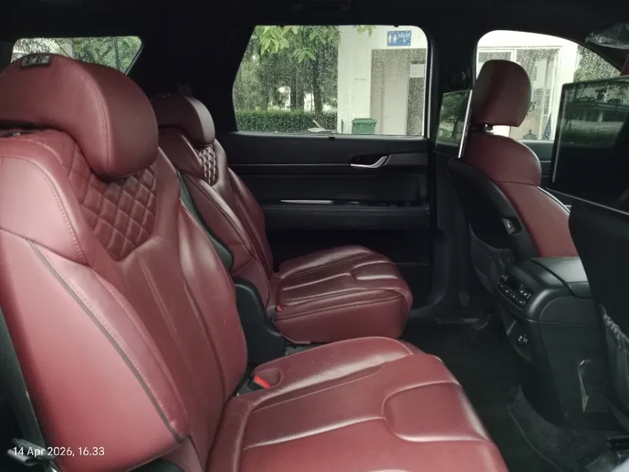 Foto Mobil Bekas Kabin Belakang Hyundai Palisade 2.2 tahun 2022
