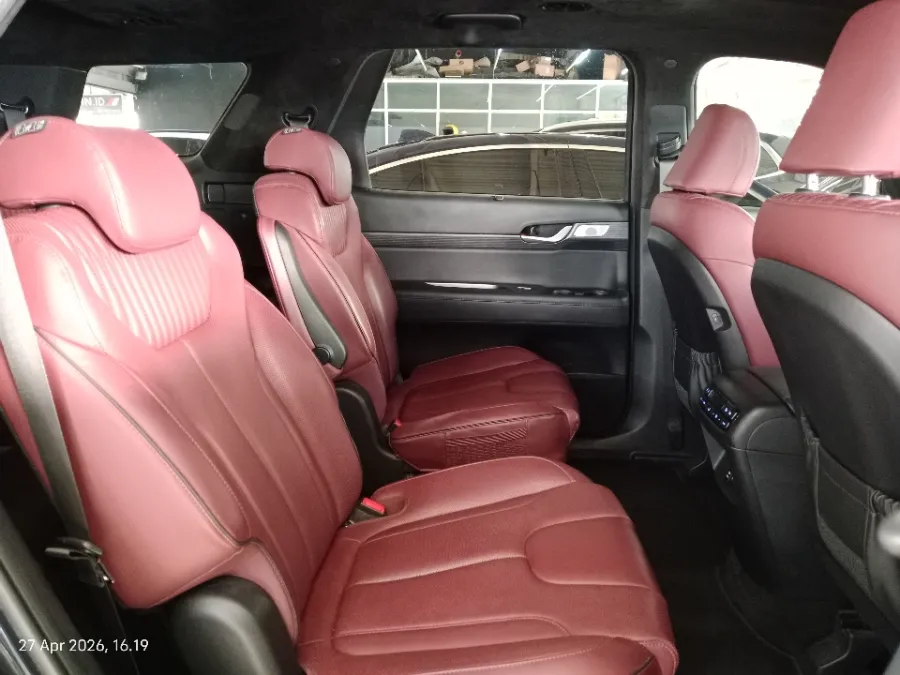 Foto Mobil Bekas Kabin Belakang Hyundai Palisade 2.2 tahun 2022