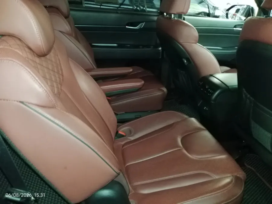 Foto Mobil Bekas Kabin Belakang Hyundai Palisade 2.2 tahun 2022