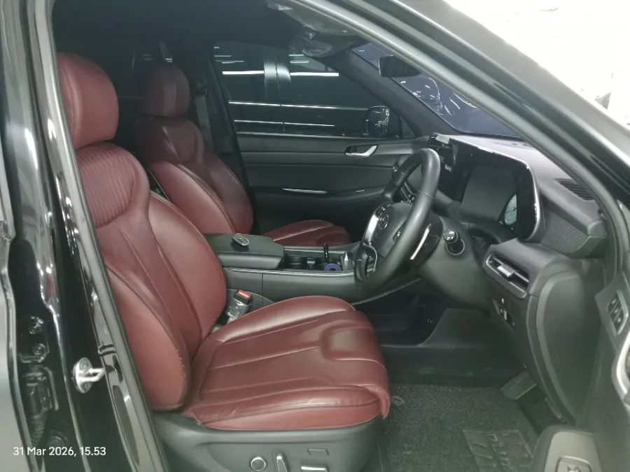 Foto Mobil Bekas Kabin Depan Hyundai Palisade 2.2 tahun 2022