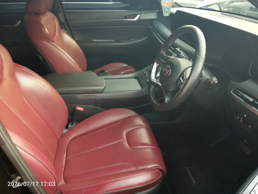 Foto Mobil Bekas Kabin Depan Hyundai Palisade 2.2 tahun 2022