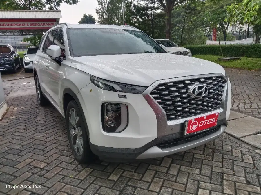 Foto Mobil Bekas Kanan Depan Hyundai Palisade 2.2 tahun 2022