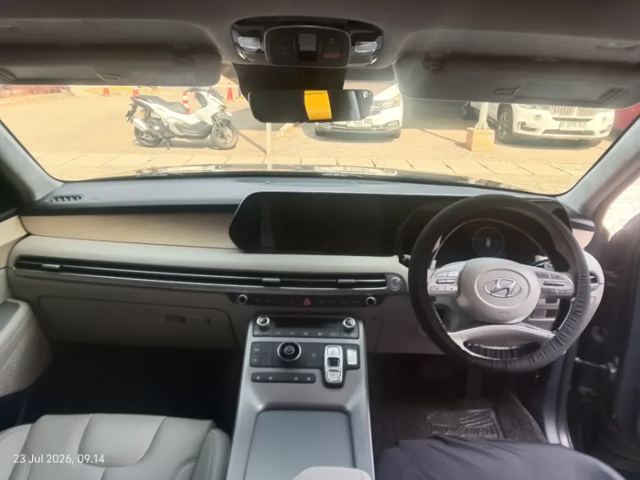Foto Mobil Bekas Dashboard Hyundai Palisade 2.2 tahun 2023