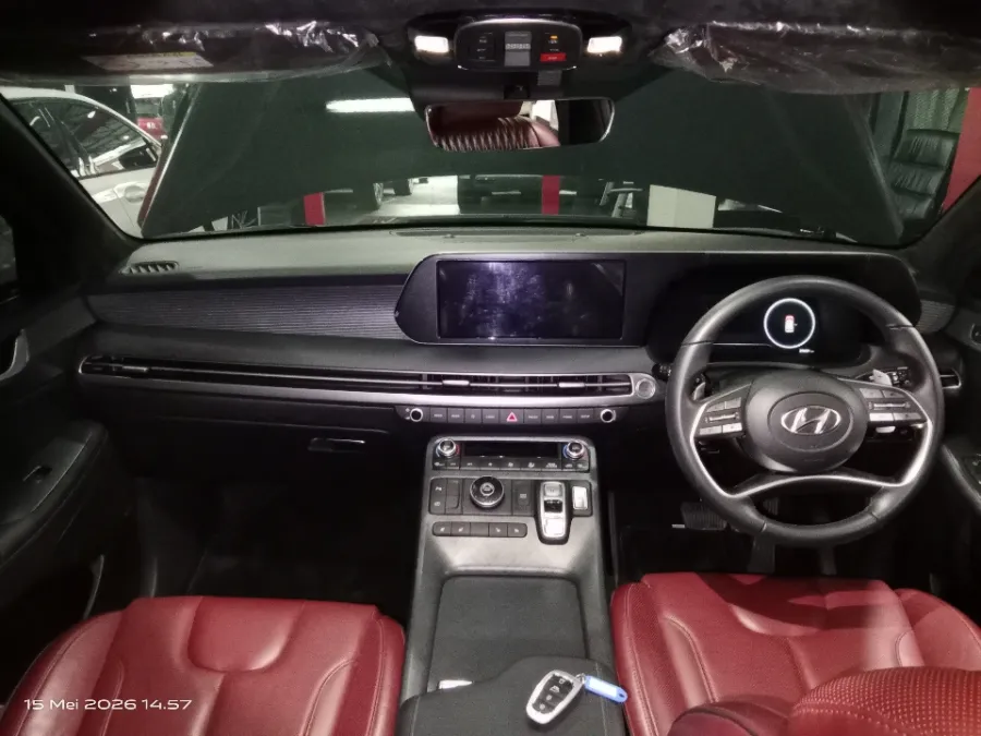Foto Mobil Bekas Dashboard Hyundai Palisade 2.2 tahun 2023