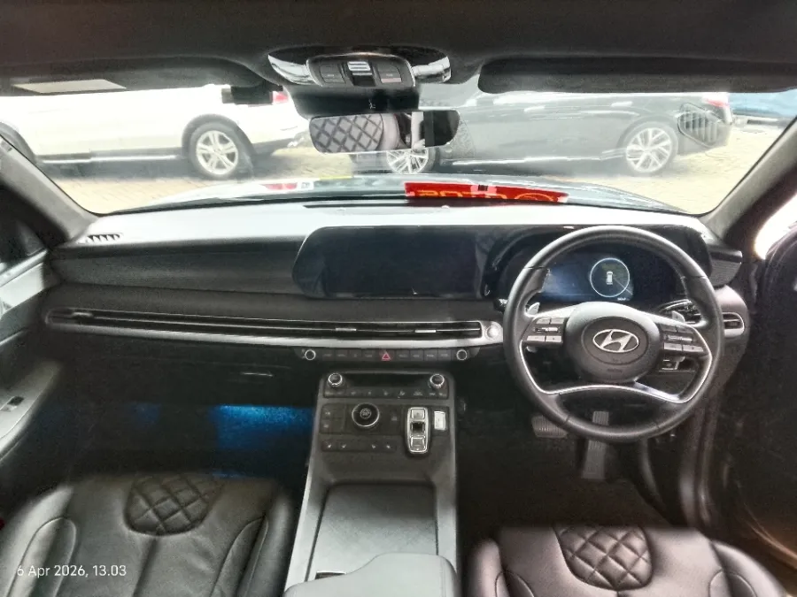 Foto Mobil Bekas Dashboard Hyundai Palisade 2.2 tahun 2023