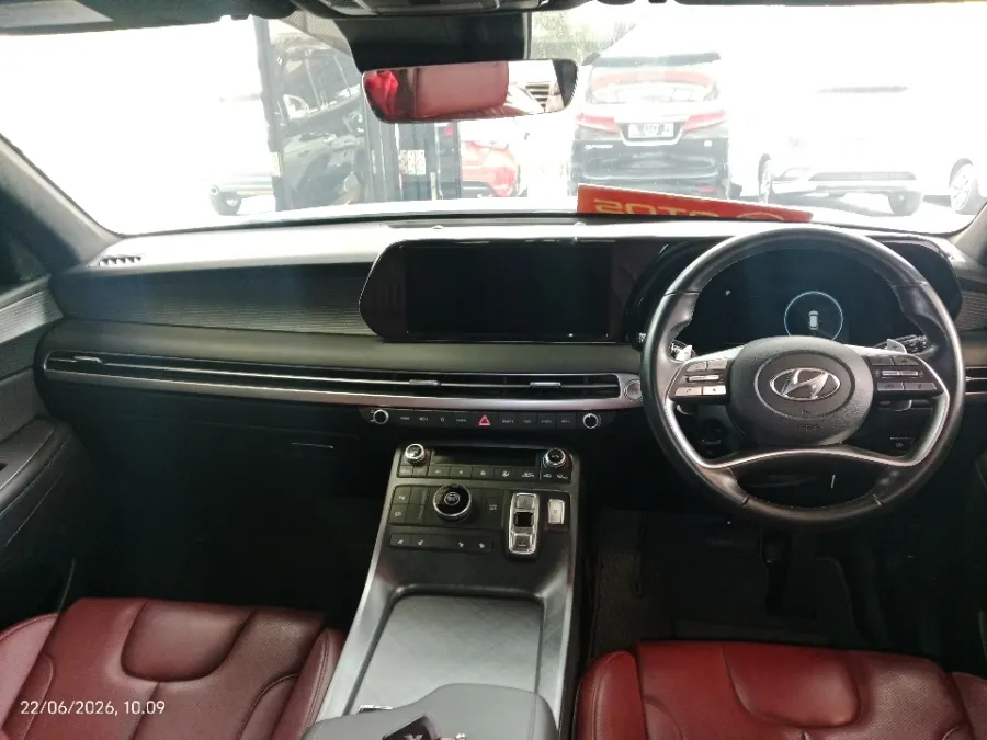 Foto Mobil Bekas Dashboard Hyundai Palisade 2.2 tahun 2023