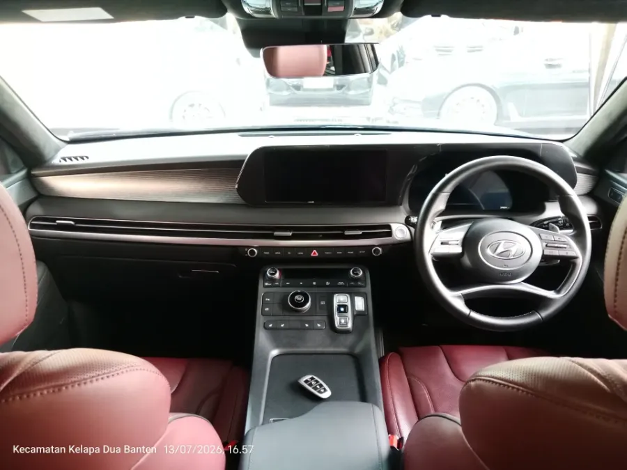Foto Mobil Bekas Dashboard Hyundai Palisade 2.2 tahun 2023