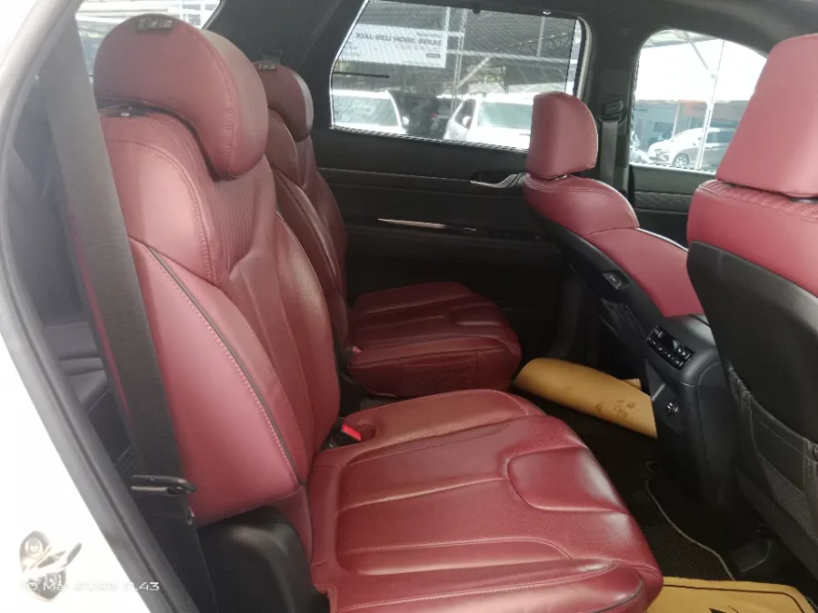 Foto Mobil Bekas Kabin Belakang Hyundai Palisade 2.2 tahun 2023