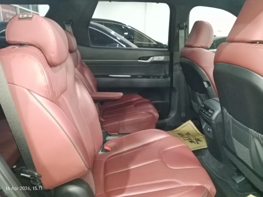 Foto Mobil Bekas Kabin Belakang Hyundai Palisade 2.2 tahun 2023