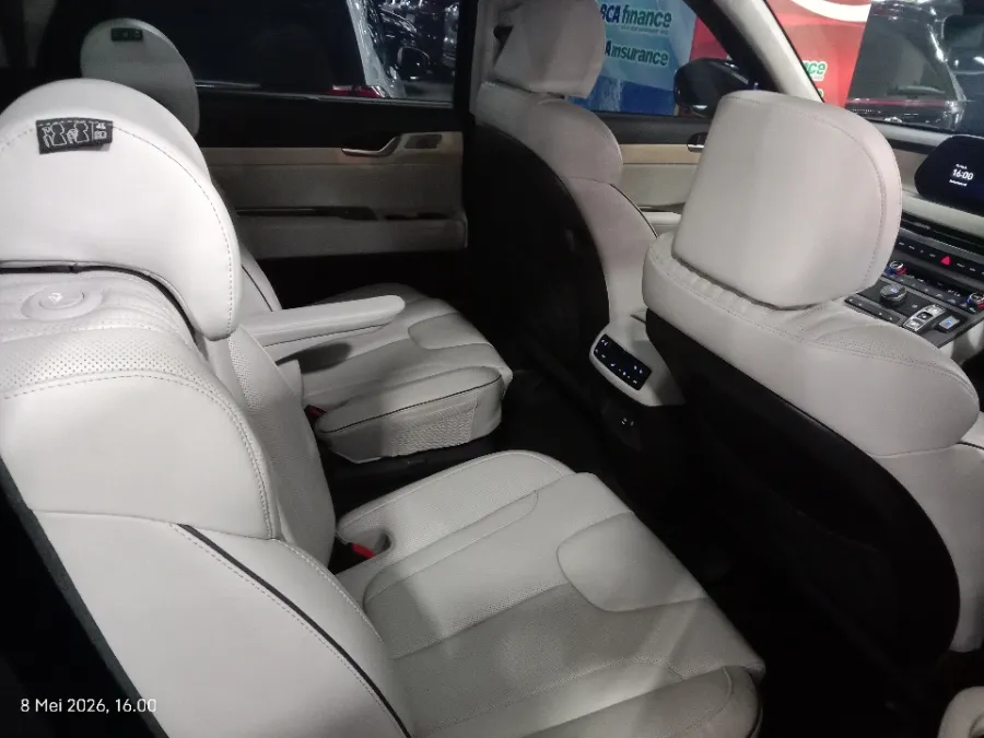 Foto Mobil Bekas Kabin Belakang Hyundai Palisade 2.2 tahun 2023