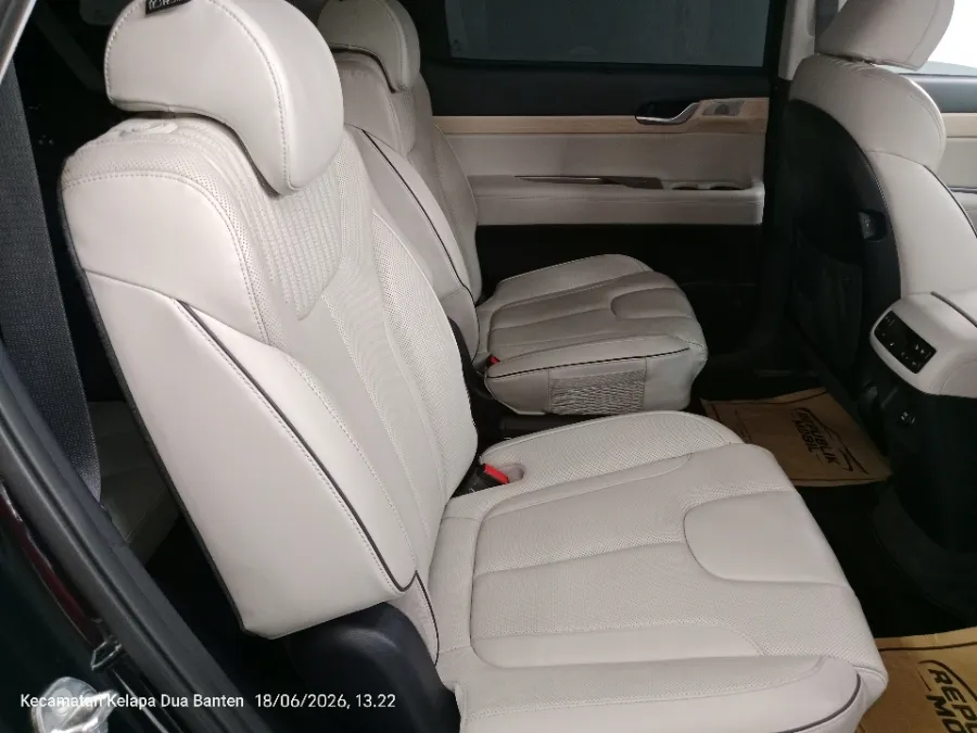 Foto Mobil Bekas Kabin Belakang Hyundai Palisade 2.2 tahun 2023