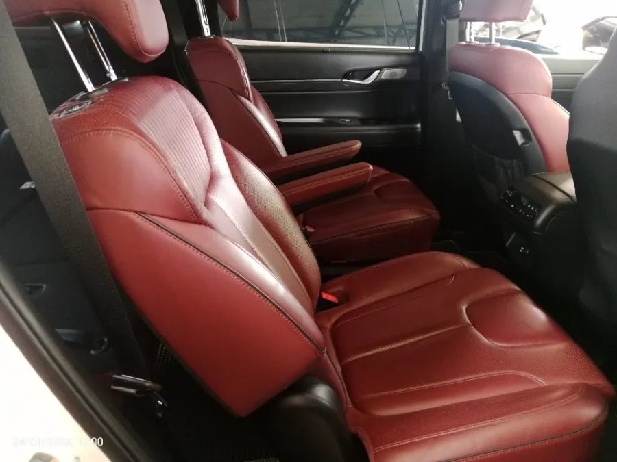 Foto Mobil Bekas Kabin Belakang Hyundai Palisade 2.2 tahun 2023