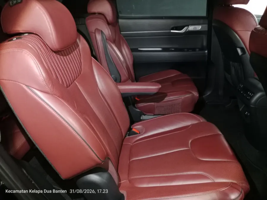 Foto Mobil Bekas Kabin Belakang Hyundai Palisade 2.2 tahun 2023
