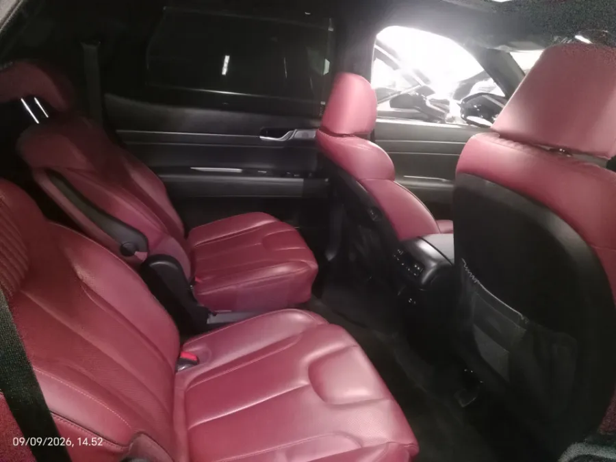 Foto Mobil Bekas Kabin Belakang Hyundai Palisade 2.2 tahun 2023