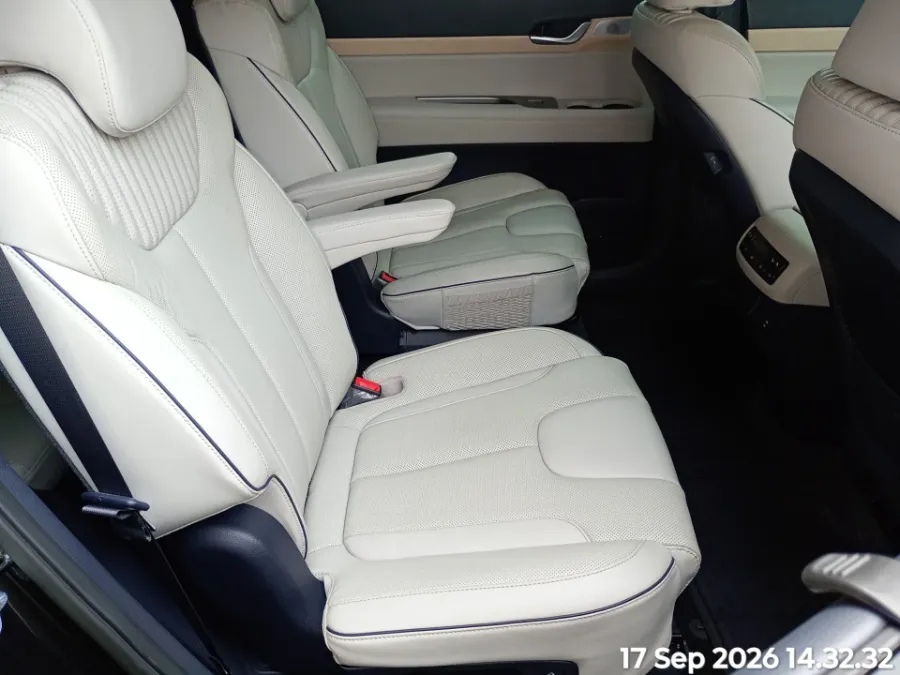Foto Mobil Bekas Kabin Belakang Hyundai Palisade 2.2 tahun 2023