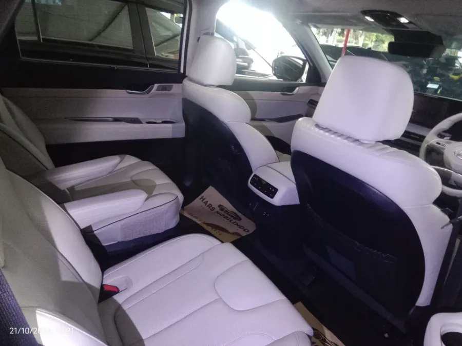 Foto Mobil Bekas Kabin Belakang Hyundai Palisade 2.2 tahun 2023