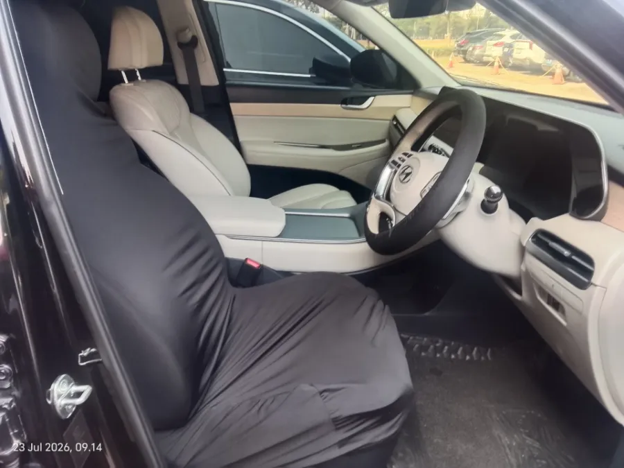 Foto Mobil Bekas Kabin Depan Hyundai Palisade 2.2 tahun 2023