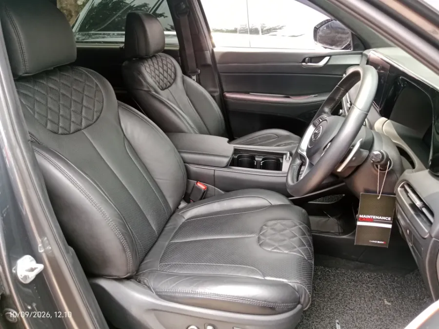 Foto Mobil Bekas Kabin Depan Hyundai Palisade 2.2 tahun 2023