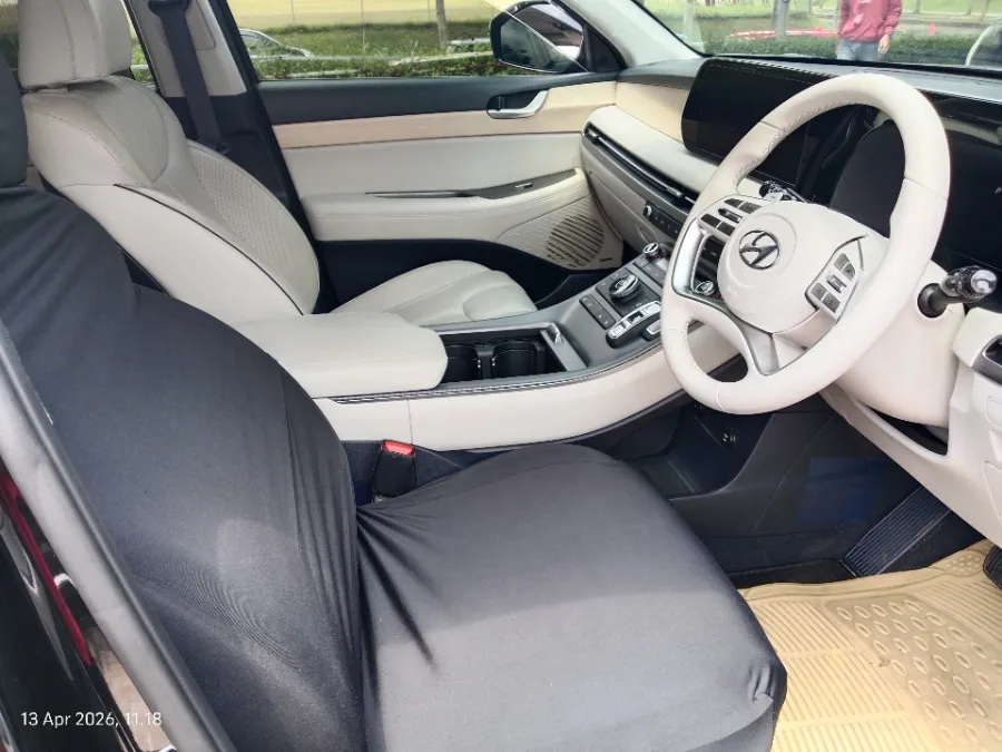 Foto Mobil Bekas Kabin Depan Hyundai Palisade 2.2 tahun 2023