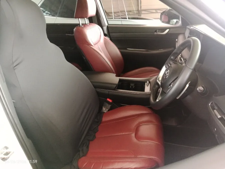 Foto Mobil Bekas Kabin Depan Hyundai Palisade 2.2 tahun 2023