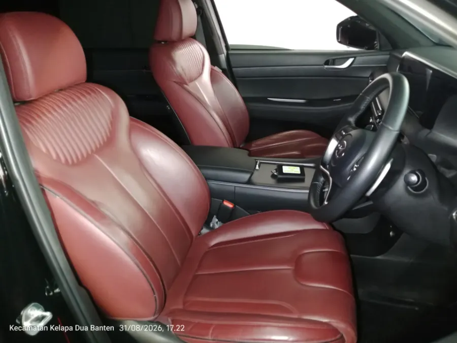 Foto Mobil Bekas Kabin Depan Hyundai Palisade 2.2 tahun 2023