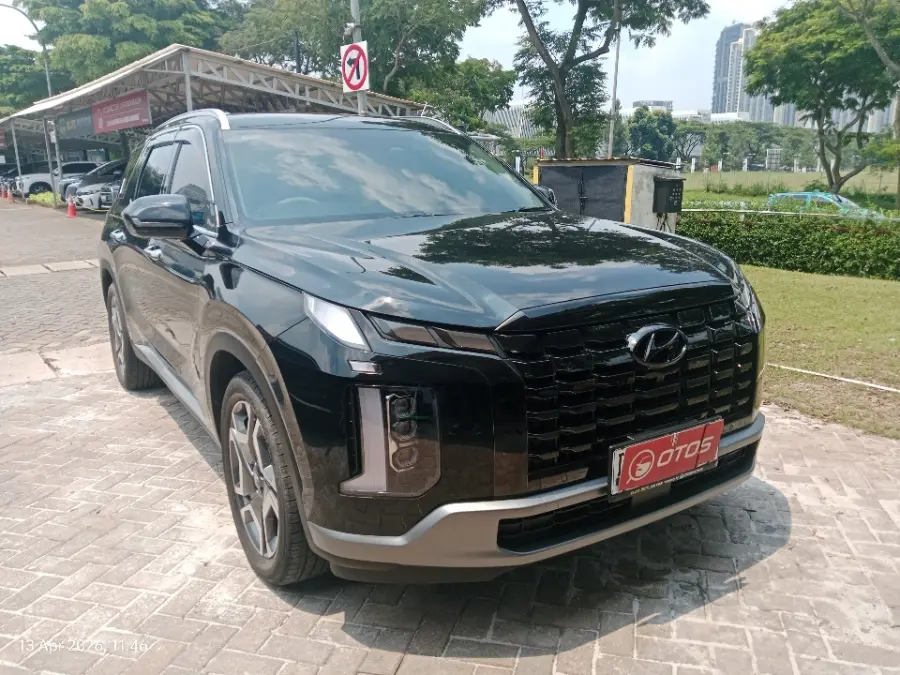 Foto Mobil Bekas Kanan Depan Hyundai Palisade 2.2 tahun 2023