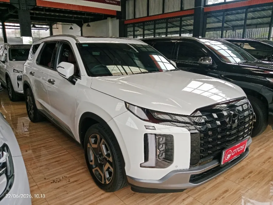 Foto Mobil Bekas Kanan Depan Hyundai Palisade 2.2 tahun 2023