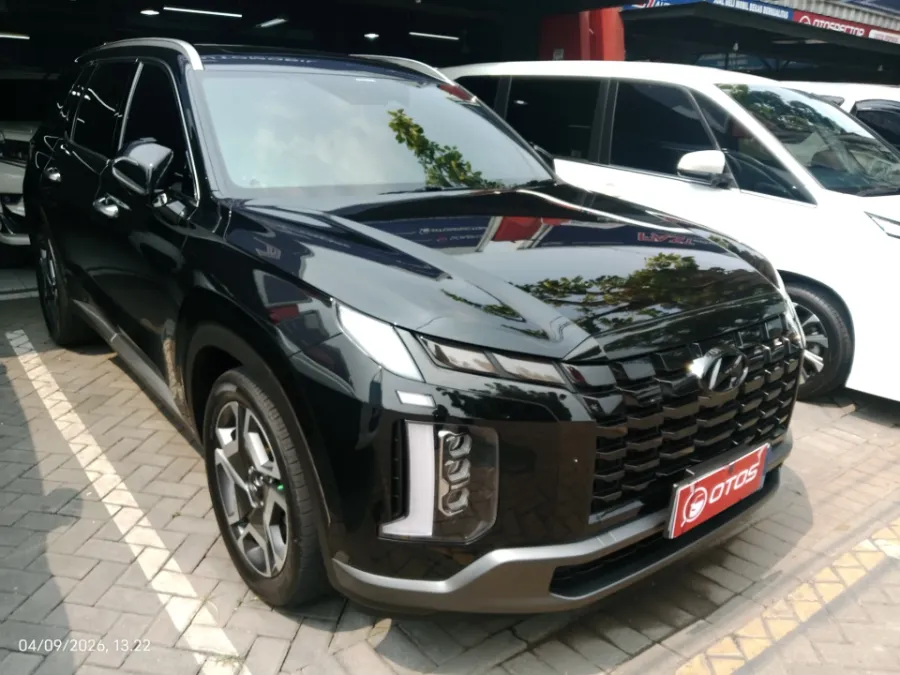 Foto Mobil Bekas Kanan Depan Hyundai Palisade 2.2 tahun 2023