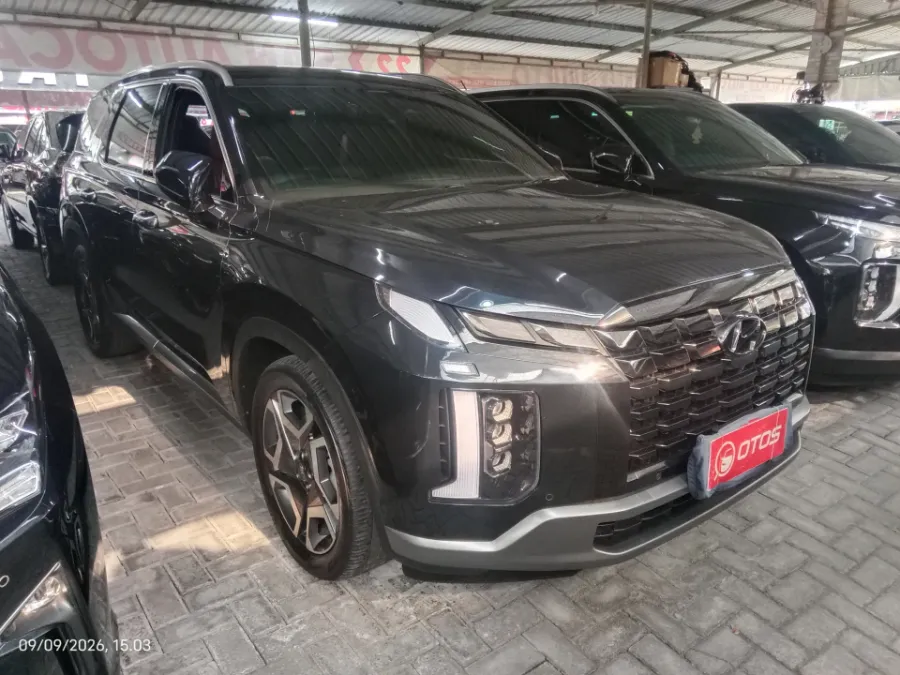 Foto Mobil Bekas Kanan Depan Hyundai Palisade 2.2 tahun 2023