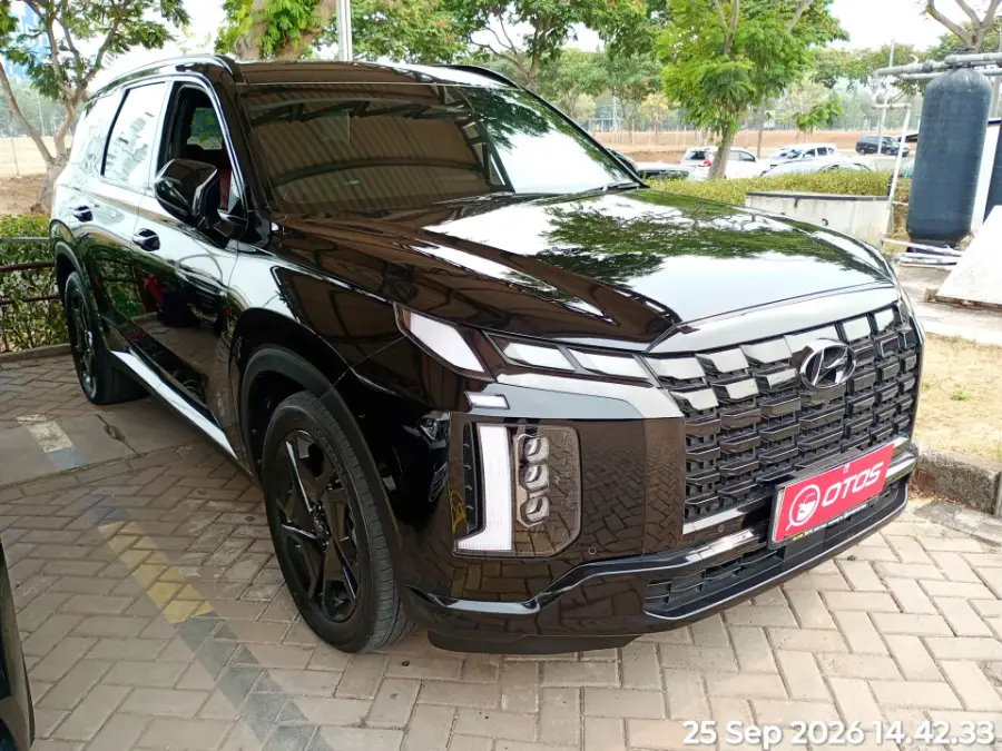 Foto Mobil Bekas Kanan Depan Hyundai Palisade 2.2 tahun 2023
