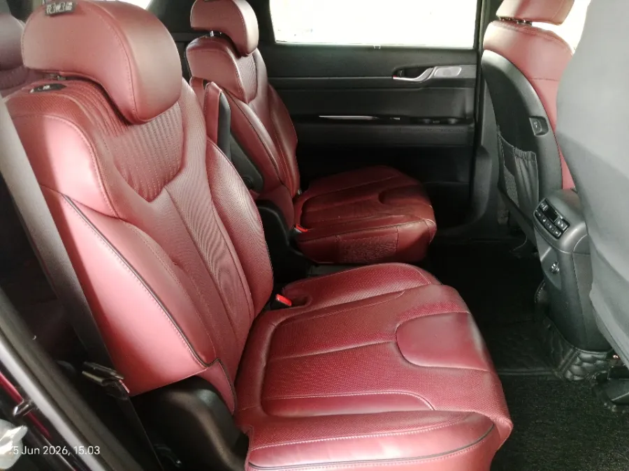 Foto Mobil Bekas Kabin Belakang Hyundai Palisade 2.2 tahun 2024