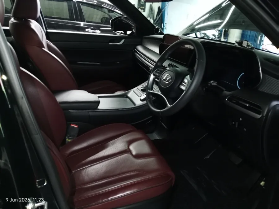 Foto Mobil Bekas Kabin Depan Hyundai Palisade 2.2 tahun 2024