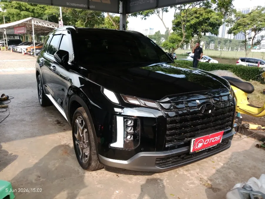 Foto Mobil Bekas Kanan Depan Hyundai Palisade 2.2 tahun 2024