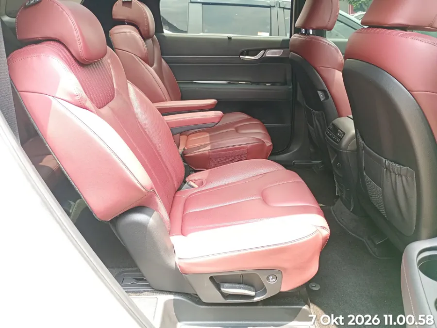 Foto Mobil Bekas Kabin Belakang Hyundai Palisade 2.2 tahun 2025