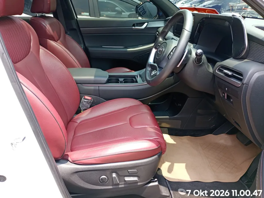 Foto Mobil Bekas Kabin Depan Hyundai Palisade 2.2 tahun 2025