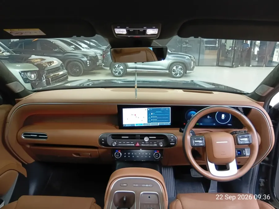 Foto Mobil Bekas Dashboard Hyundai Palisade Hybrid 2.5 Calligraphy tahun 2025