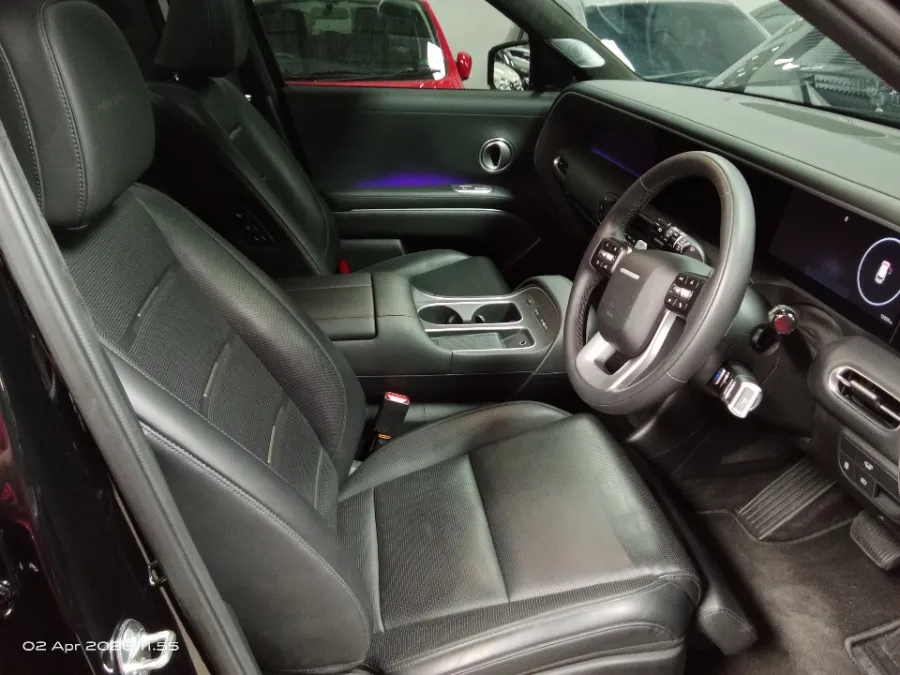Foto Mobil Bekas Kabin Depan Hyundai Palisade Hybrid 2.5 Calligraphy tahun 2025