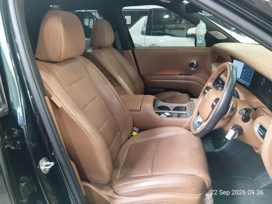 Foto Mobil Bekas Kabin Depan Hyundai Palisade Hybrid 2.5 Calligraphy tahun 2025