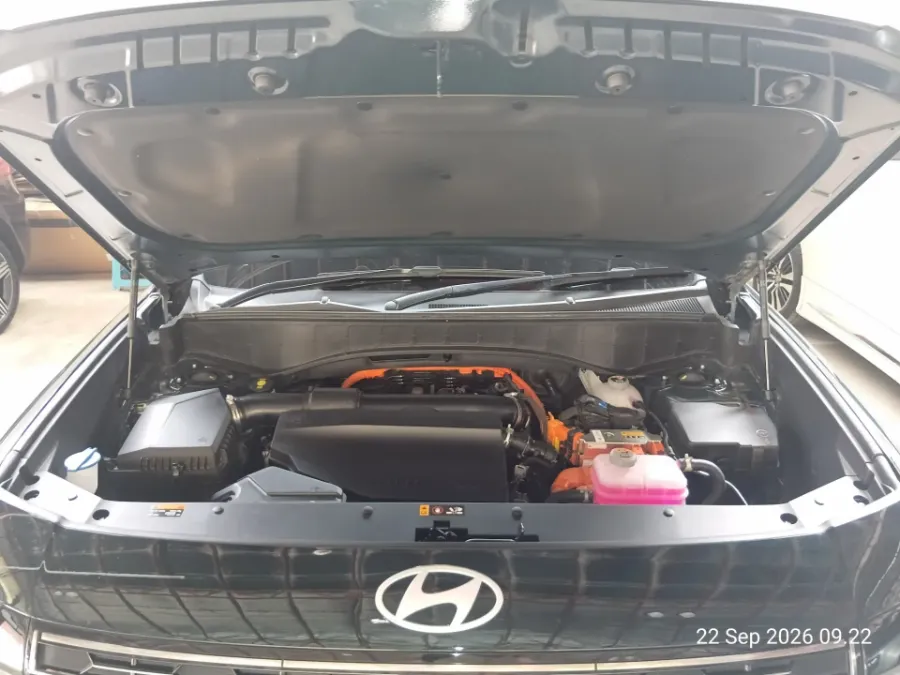 Foto Mobil Bekas Mesin Hyundai Palisade Hybrid 2.5 Calligraphy tahun 2025