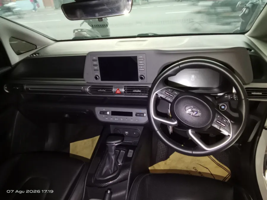 Foto Mobil Bekas Dashboard Hyundai Stargazer 1.5 Active tahun 2022